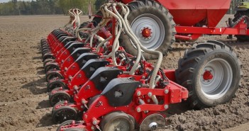 Horsch AutoForce offers fine coulter control Horsch Maestro 16 SW 700
