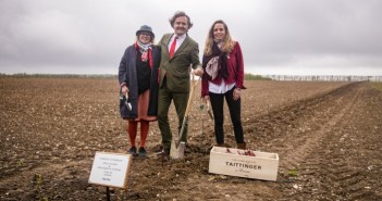 Champagne Taittinger’s French planting team break first ground at Domaine Evremond in Kent Domaine_Evremond_Taittinger (l-r) Claire Taittinger, Pierre Emmanuel Taittinger and Vitalie Taittinger 700