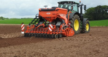 Next generation combination seed drill LAMMA ‘18 Kuhn_Venta