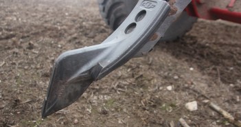 New Vaderstad cultivator point improves versatility Vaderstad_BreakMix