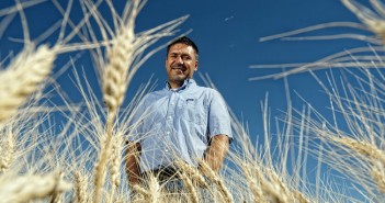 International team decodes the durum wheat genome Curtis Pozniak, associate professor in the Crop Development Centre (CDC)