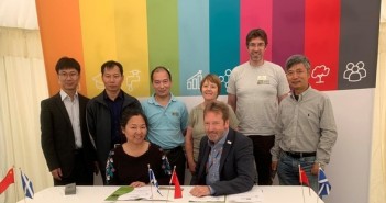 Chinese and Scottish researchers establish collaborative links at Potatoes in Practice 2019 CAAS-Hutton-MoU-signing
