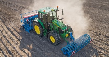 Comfortable power in a compact package John Deere 6M Series
