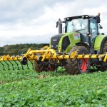 Claydon to launch new TerraBlade heavy duty inter-row hoes at LAMMA 2020 Show The new Claydon TerraBlade Heavy Duty incorporate a fixed centre and two outer sections which fold vertically. This is the 8m unit.