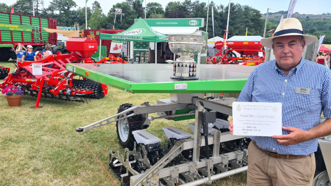 FarmDroid wins gold award and Dr Alban Davies Trophy at the Royal Welsh Show
