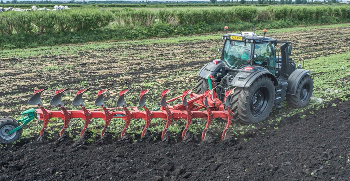 Kverneland previews Ecomat on-land shallow plough at Tillage
