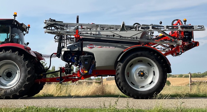 New Kuhn Lexis trailed sprayer