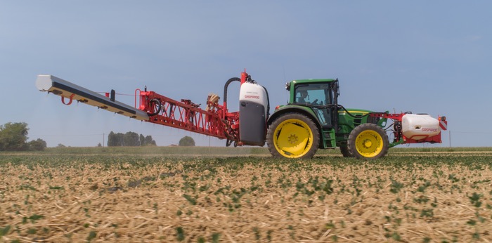 Top-spec. sprayers for mid-sized farms