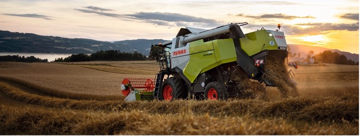 New compact tractor, a higher hp Xerion and a smaller addition to the Claas combine range