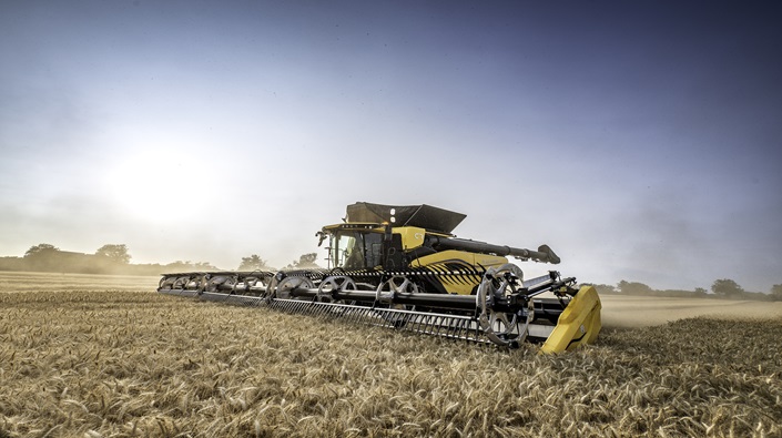Size is everything. CR11 combine sets new productivity standards
