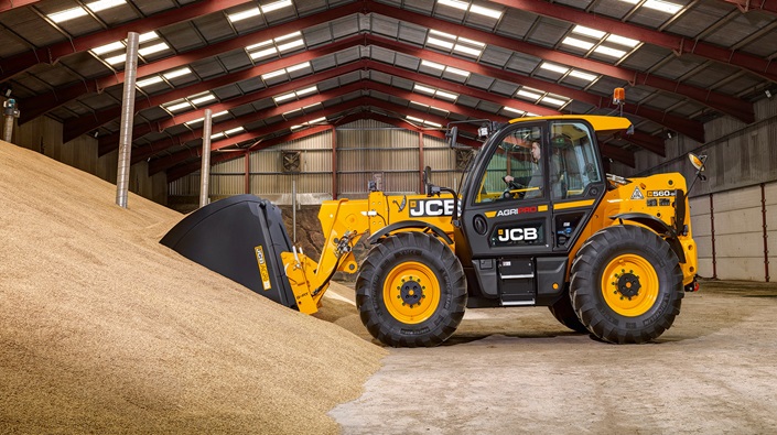 Lamma debut for new Loadall telehandlers